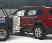 2016 Jeep Cherokee IIHS Side Impact Crash Test Picture